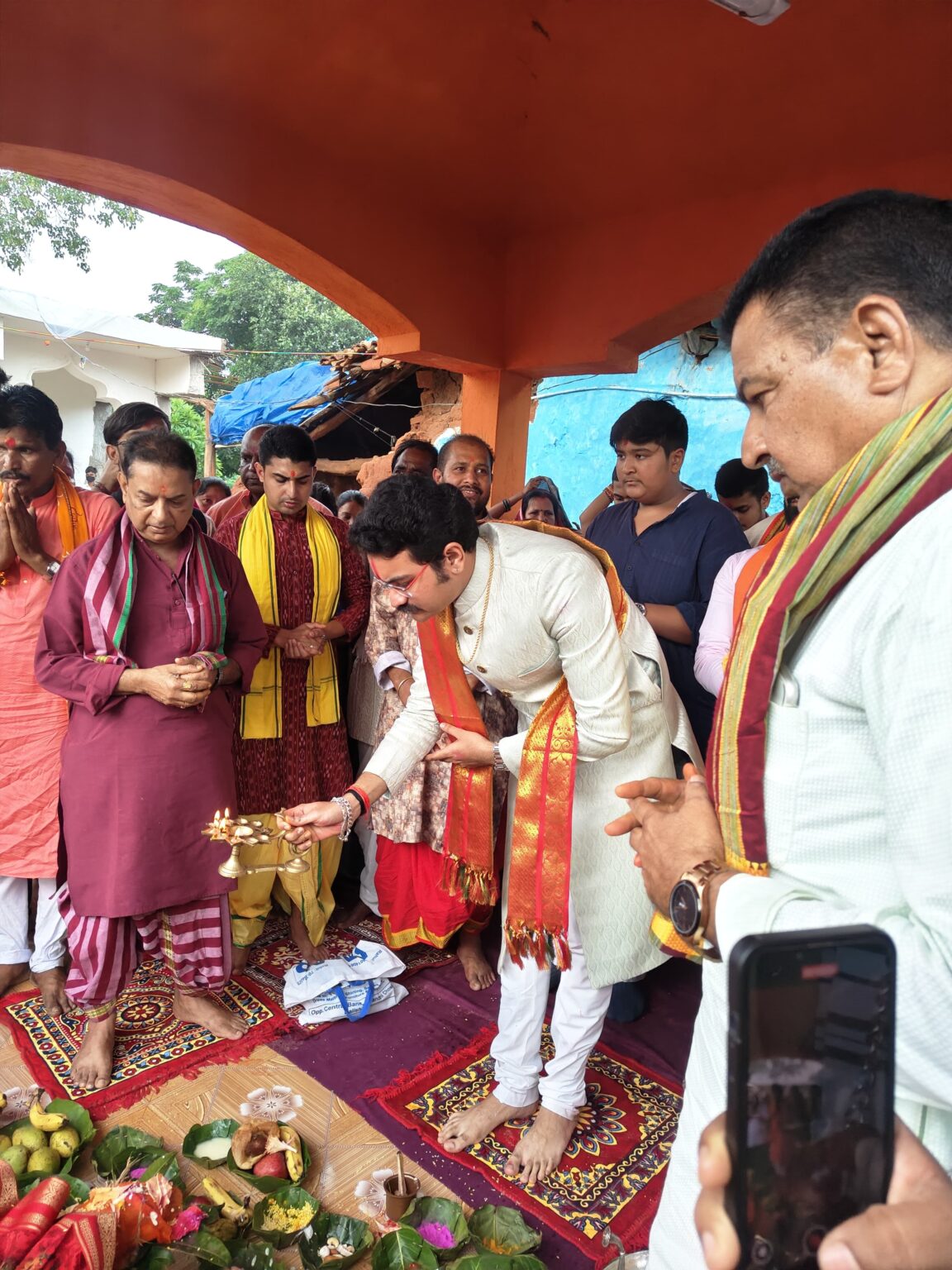 कस्तूरा में भगवान जगन्नाथ की रथयात्रा में सेवक बने युवराज यशप्रताप जूदेव, परंपरा निभाते हुए दिया आस्था और सेवा का संदेश