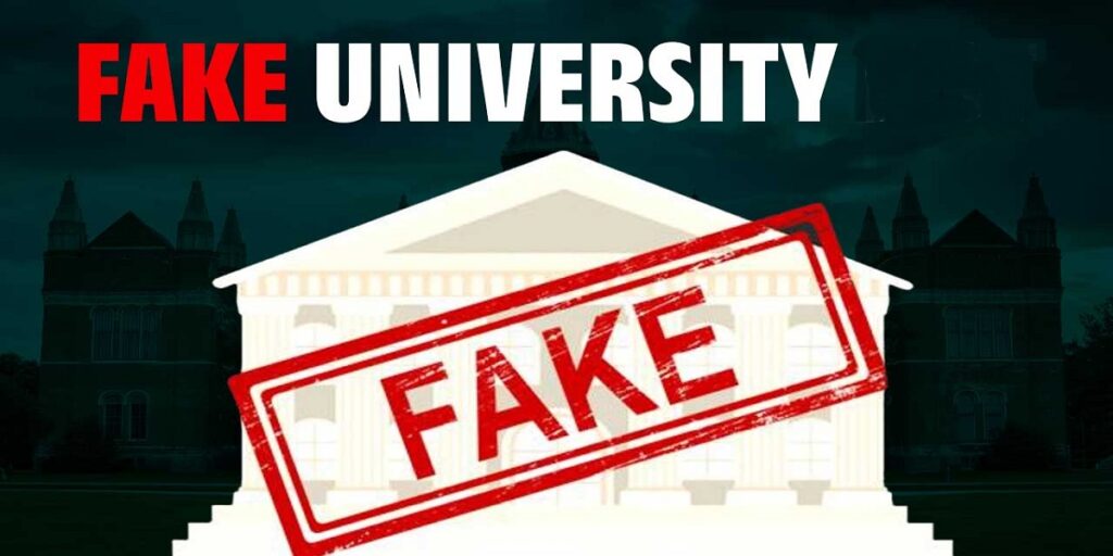 Fake University Alert: कहीं फर्जी यूनिवर्सिटी में तो एडमिशन नहीं ले रहे आप? ऐसे करें असली-नकली की पहचान