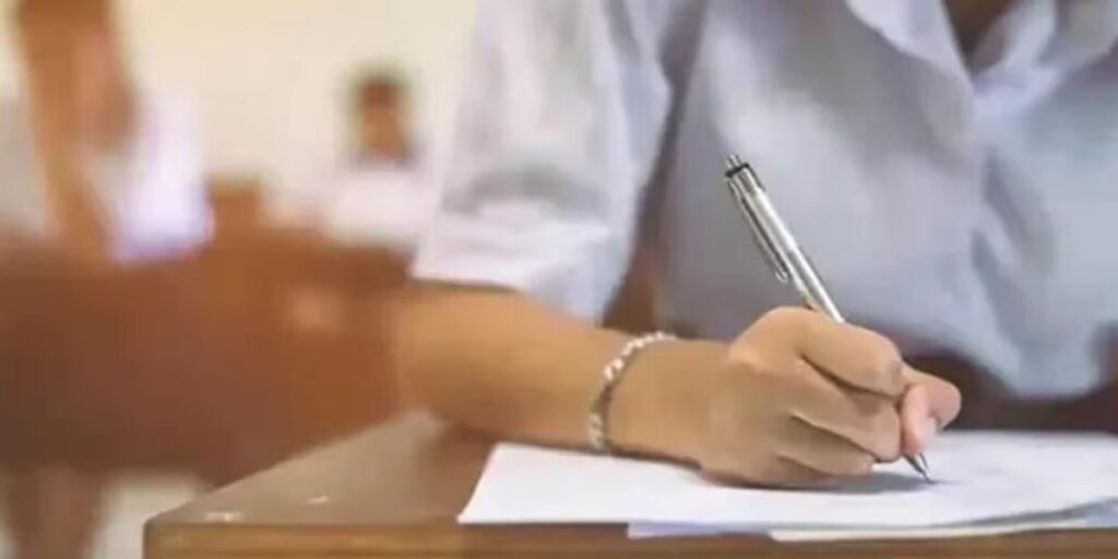 शिक्षा मंत्रालय ने JEE एपेक्स बोर्ड का पुनर्गठन किया, अब JEE Main और Advanced की नीतियों पर होगा बड़ा फैसला