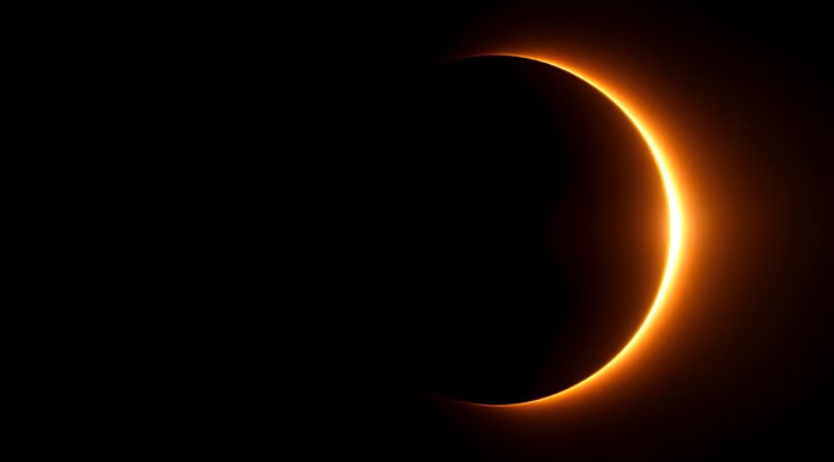 साल का आखिरी सूर्य ग्रहण आज, जानिए कब, कहां और कितना असर डालेगा ये खगोलीय नज़ारा