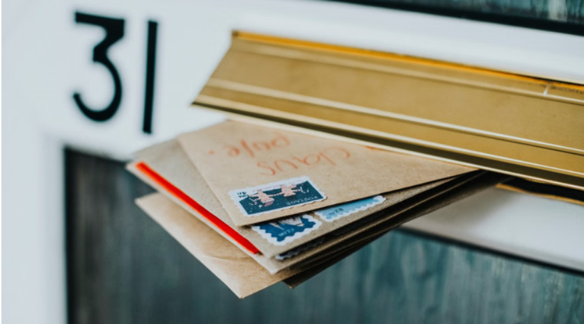 Speed Post: इस तारीख से महंगा हो जाएगा स्पीड पोस्ट करना; OTP-ट्रैकिंग फीचर के साथ और सुरक्षित होगी सेवा