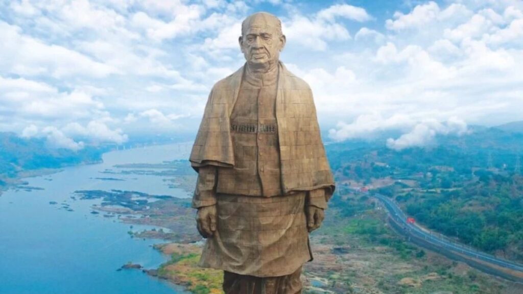 सरदार पटेल की 150वीं जयंती पर प्रदेश सरकार का बड़ा फैसला पांचों संभागीय मुख्यालयों में स्थापित होंगी सरदार पटेल की भव्य प्रतिमाएं