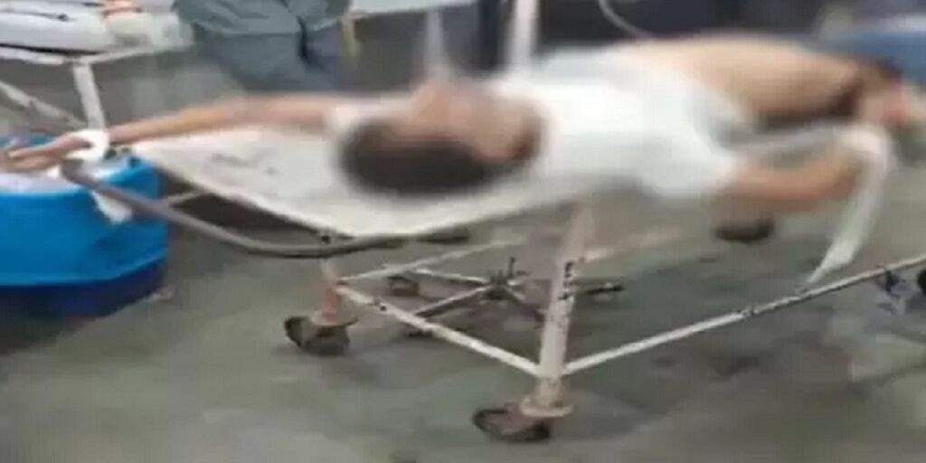 रायपुर में बुजुर्ग ने महिला थाना के सामने पी जहर, कहा था- आज छोटा पैकेट बड़ा धमाका करूंगा