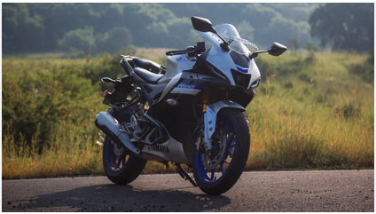 Yamaha R15 V4