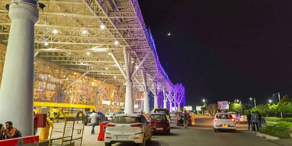 Raipur Airport: रायपुर एयरपोर्ट से नई उड़ानें.. दिल्ली, मुंबई और भोपाल होंगे अब सीधे कनेक्टेड