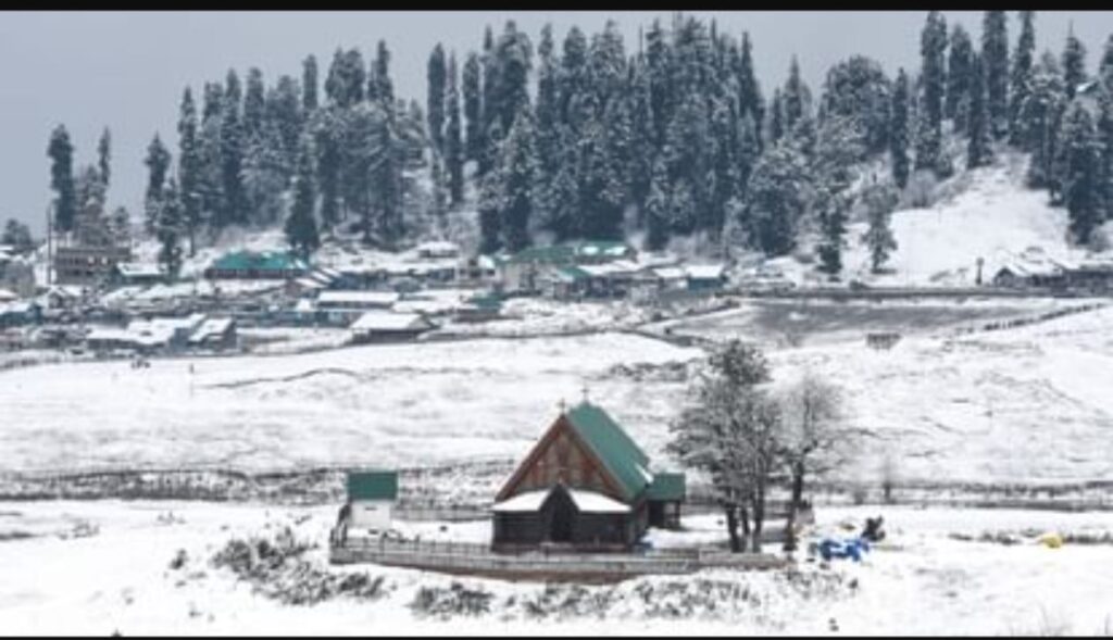 सुबह और रात कड़ाके की सर्दी के लिए तैयार रहें: उत्तर और मध्य भारत में ठंड का प्रकोप बढ़ा 16 और 17 नवंबर को शीतलहर का अलर्ट कई राज्यों में पारा लुढ़कने की आशंका