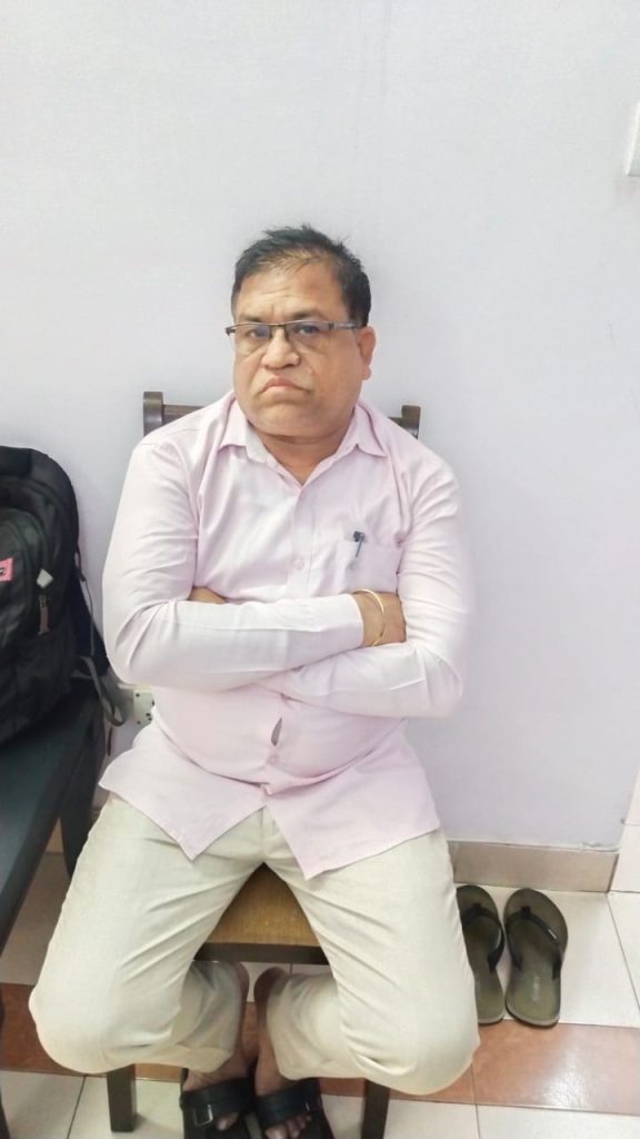 1.20 लाख की रिश्वत मांगने वाले नायब तहसीलदार