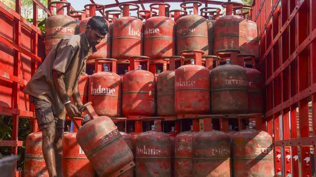 LPG गैस और फ्यूल की कीमतों में फेरबदल
