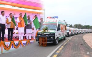 मुख्यमंत्री विष्णुदेव साय ने 370 अत्याधुनिक एम्बुलेंसों को दी हरी झंडी