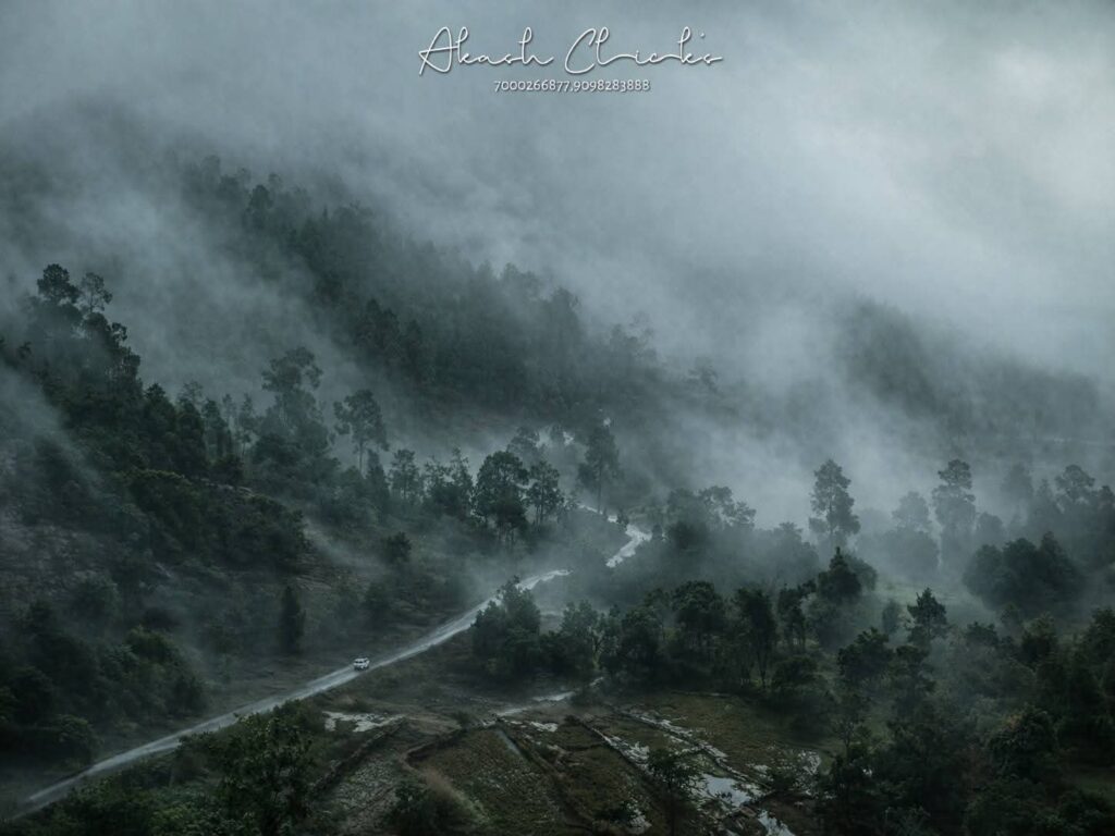 बादलों के आगोश में सिमटा मानसून का जादुई सफर, सुकून की है तलाश, तो आइये जशपुर, जहाँ नेचर है हर मर्ज की दवा