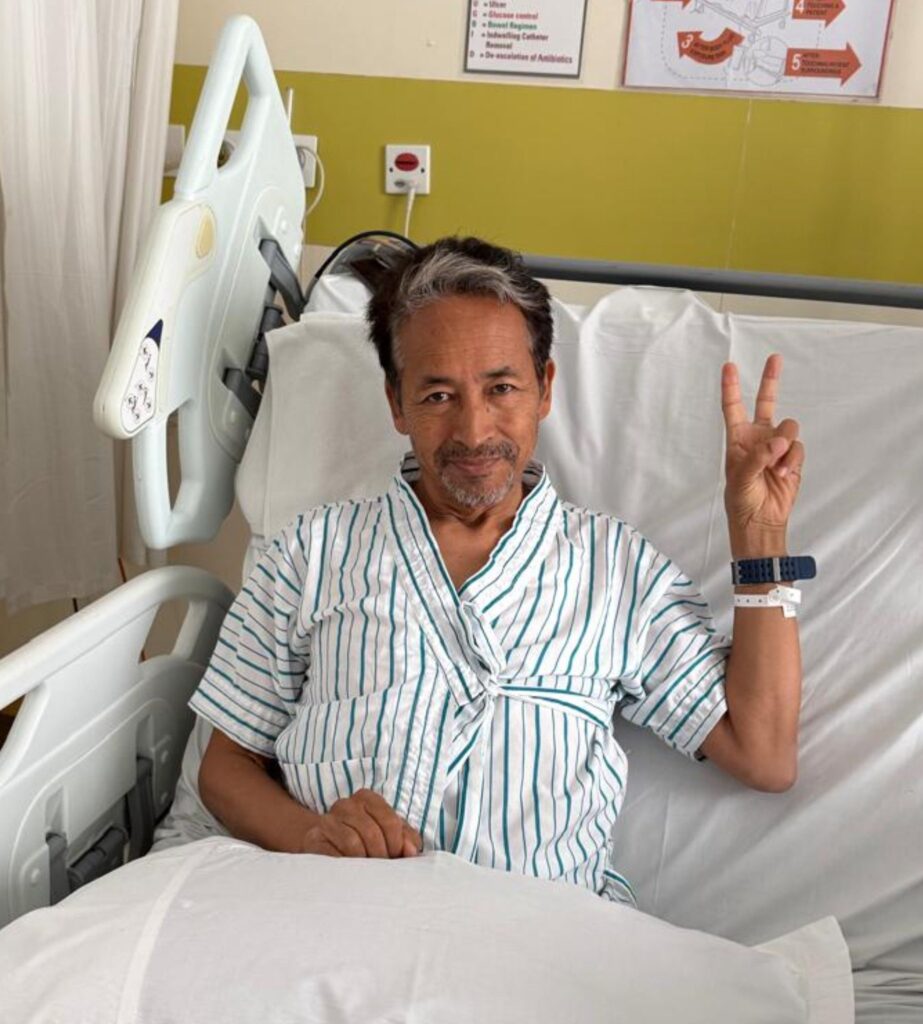 धर्मेंद्र प्रधान के इस्तीफे के बाद Sonam Wangchuk का पहला बयान, लोकतंत्र की जीत बताया धर्मेंद्र प्रधान के इस्तीफे के बाद Sonam Wangchuk का पहला बयान, लोकतंत्र की जीत बताया