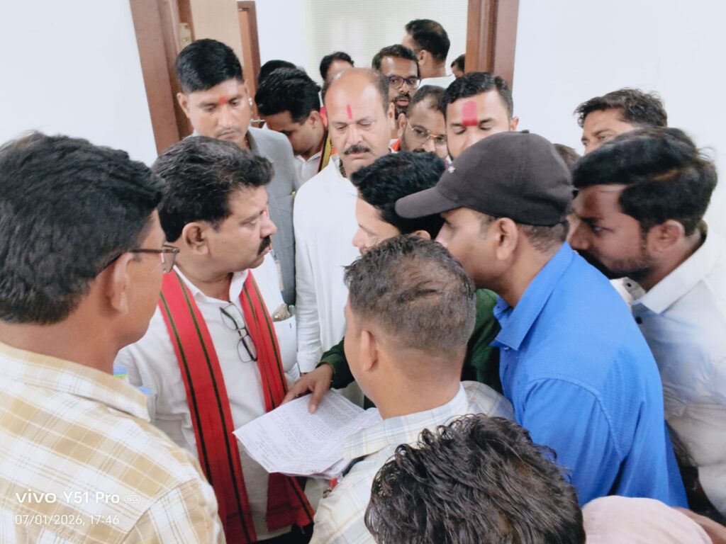 23 माह तक फाइलो में कैद रही HR पॉलिसी, अब सरकार ने दिए 15 दिन — यह कर्मचारियों का नहीं, सरकार की विश्वसनीयता का इम्तिहान है