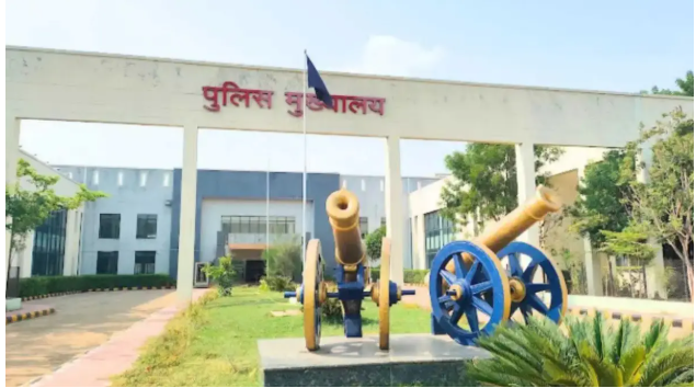 पुलिस महकमे में बड़ा प्रशासनिक फेरबदल: 31 IPS अफसरों के तबादले, PHQ समेत कई विंग्स के बदले मुखिया , पवन देव को नगर सेना, जीपी सिंह को पुलिस अकादमी और कल्लूरी को हाउसिंग कॉर्पोरेशन की कमान