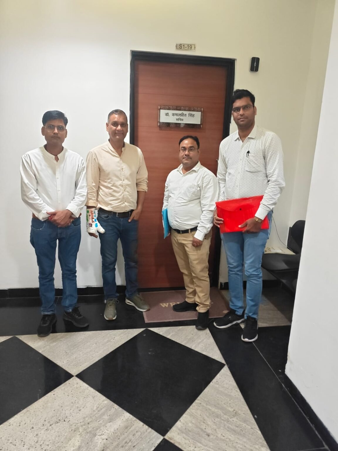 सर्व शिक्षक संघ की मेहनत रंग लाई: पीटीआई के 2435 पदों पर बड़ा फैसला, 50% सीधी भर्ती और 50% पदोन्नति
