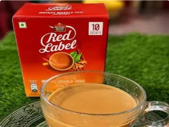 1903 से 2026 तक का ऐतिहासिक सफर: ब्रिटिश दौर में भारत आया ‘ब्रूक बॉन्ड’ कैसे बना हर घर की पसंद? ₹2,500 करोड़ के साम्राज्य और ‘स्वाद अपनेपन का’ की पूरी इनसाइड स्टोरी