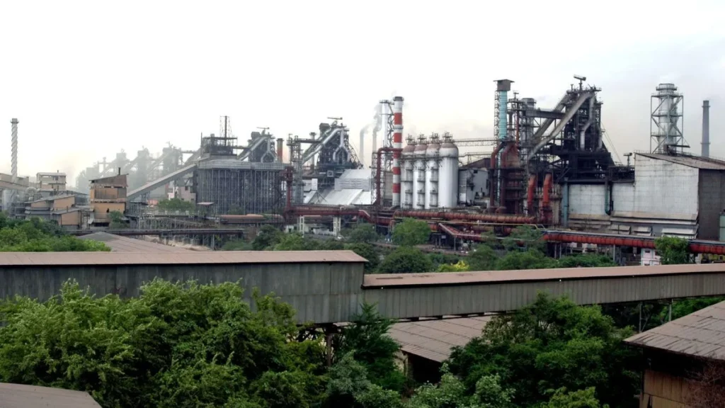 भिलाई स्टील प्लांट बिकने की खबरों पर लगा विराम, इस्पात मंत्रालय ने बताया सच